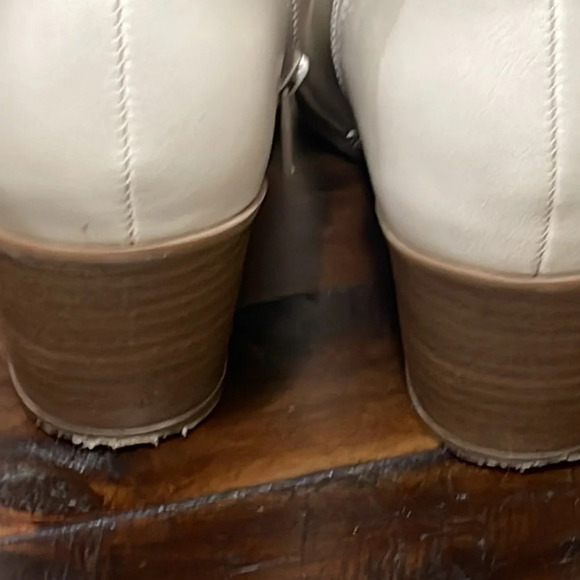 Universal Thread Cream Beige Western Rodeo Cowboy Cowgirl Pointy Boots Booties 6 - Picture 13 of 16
